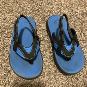 Wonder Nation boys flip flops with back strap size 9 blue and black